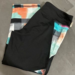 New live love dream crop legging Sz L